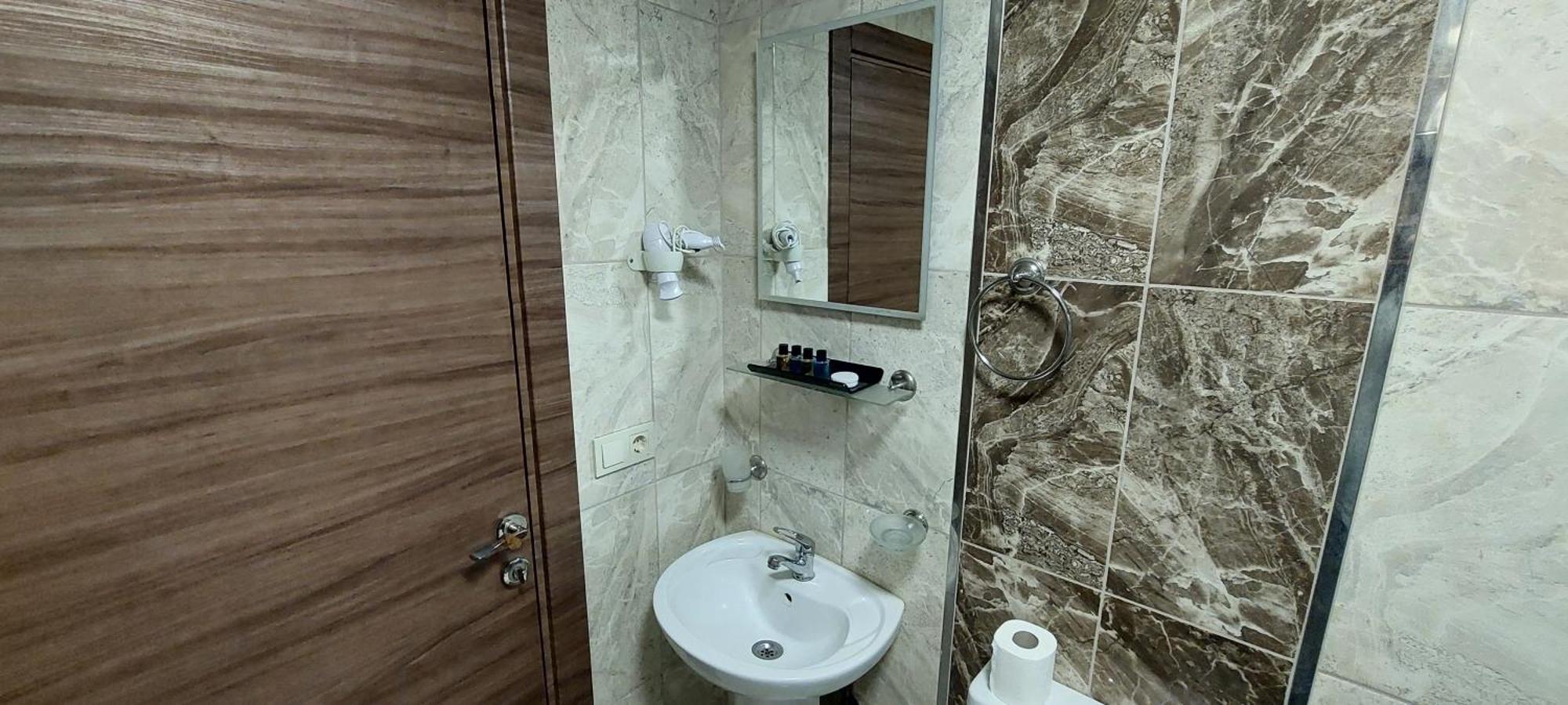 Divrigi Kosk Hotel Bagian luar foto