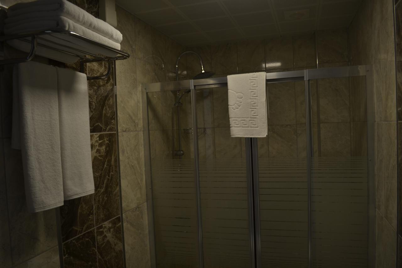 Divrigi Kosk Hotel Bagian luar foto