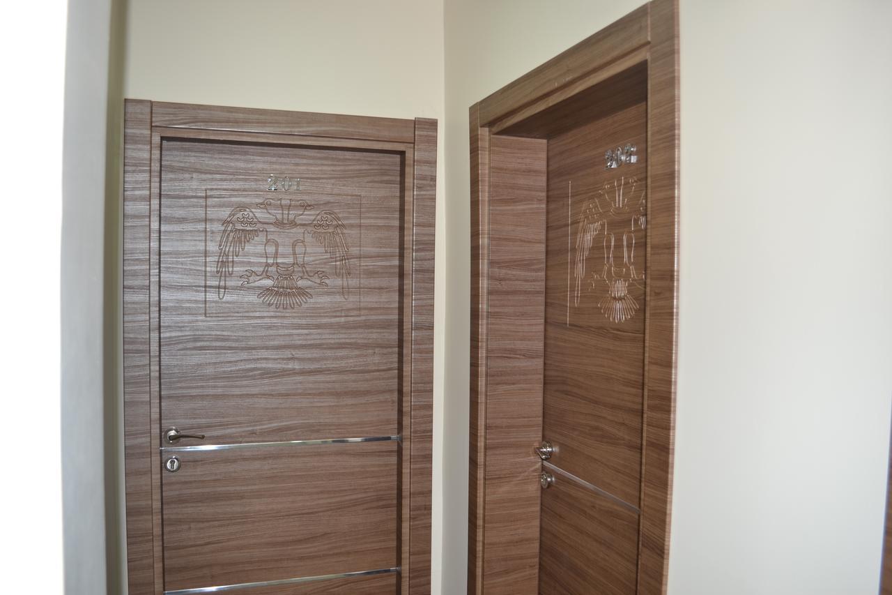 Divrigi Kosk Hotel Bagian luar foto